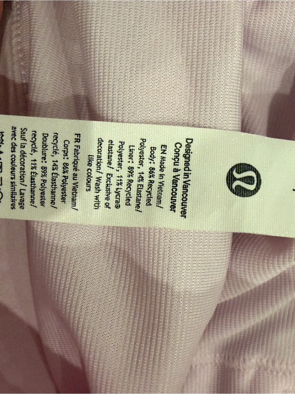 NWOT-Lululemon Hotty hot shorts high rise 2.5 sz 4!!